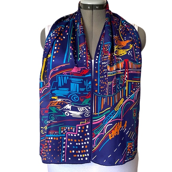 Accessories - Silk scarf with abstract city scene